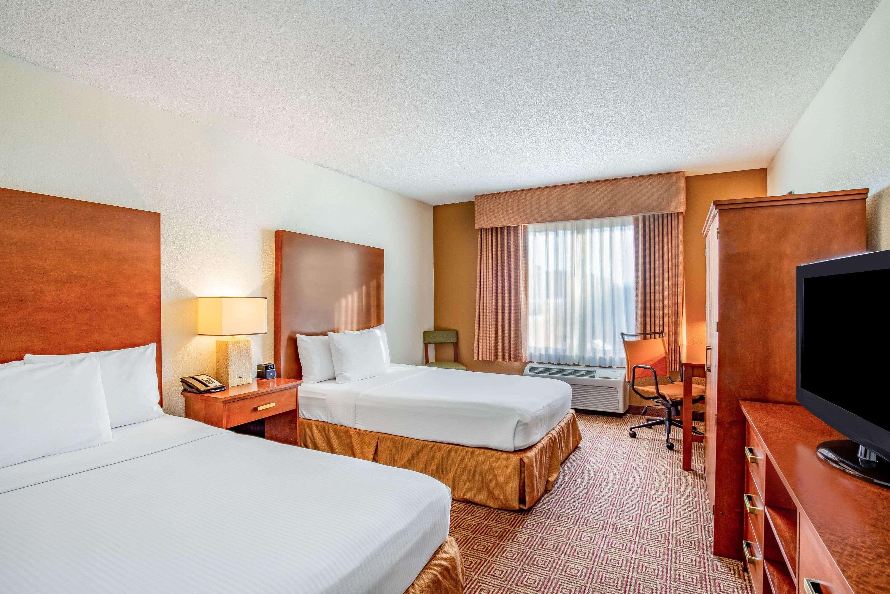 La Quinta By Wyndham Danbury Hotel Ngoại thất bức ảnh