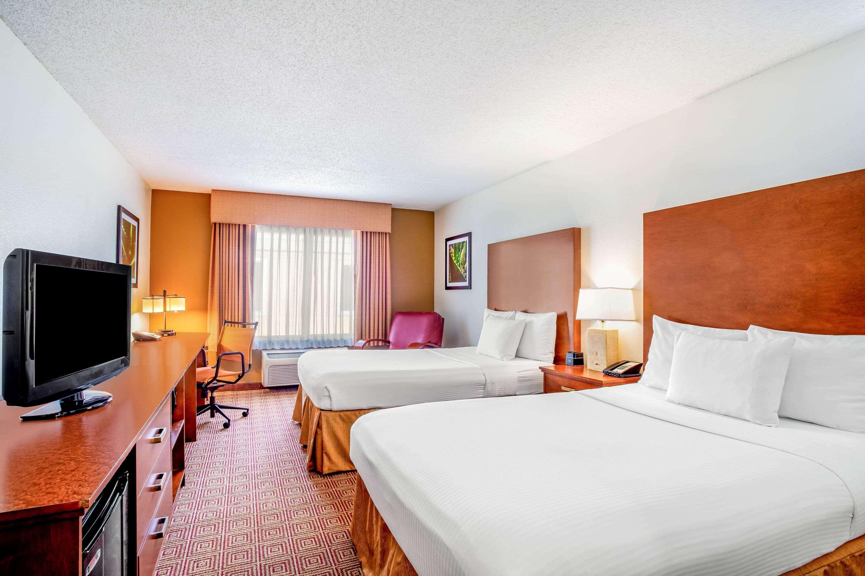 La Quinta By Wyndham Danbury Hotel Ngoại thất bức ảnh