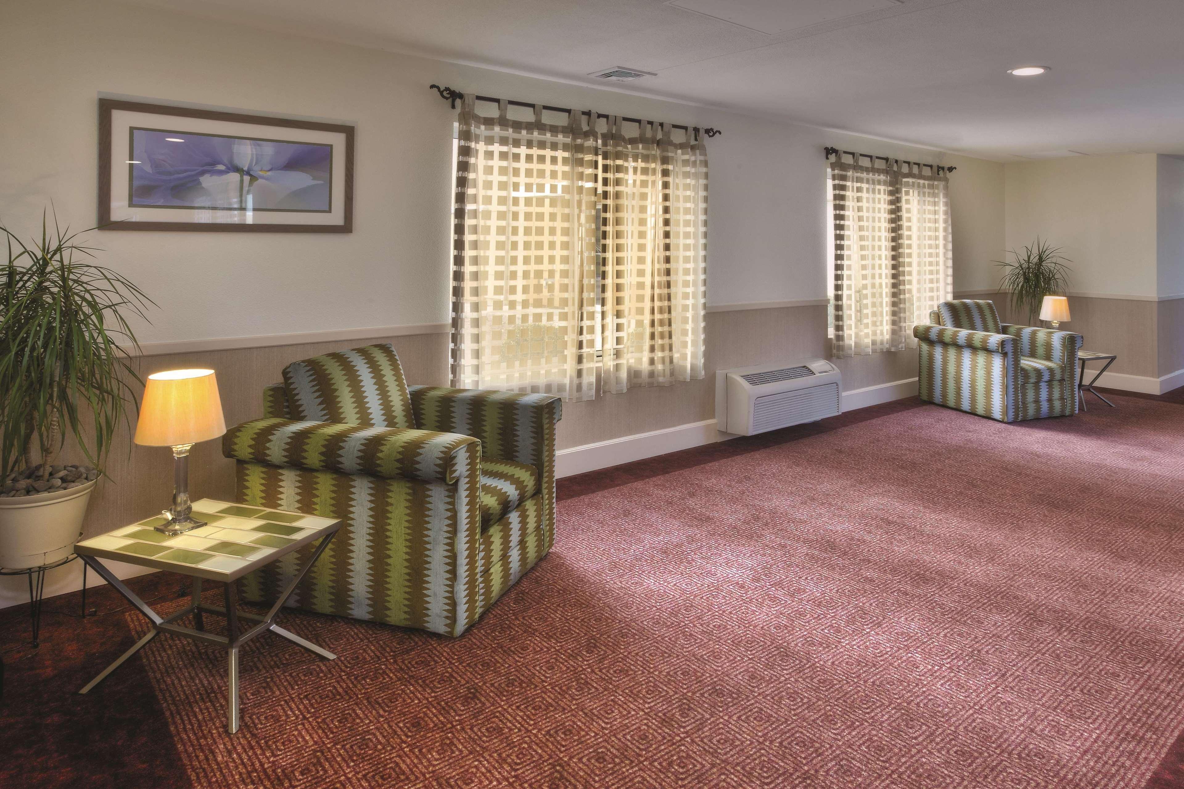La Quinta By Wyndham Danbury Hotel Ngoại thất bức ảnh
