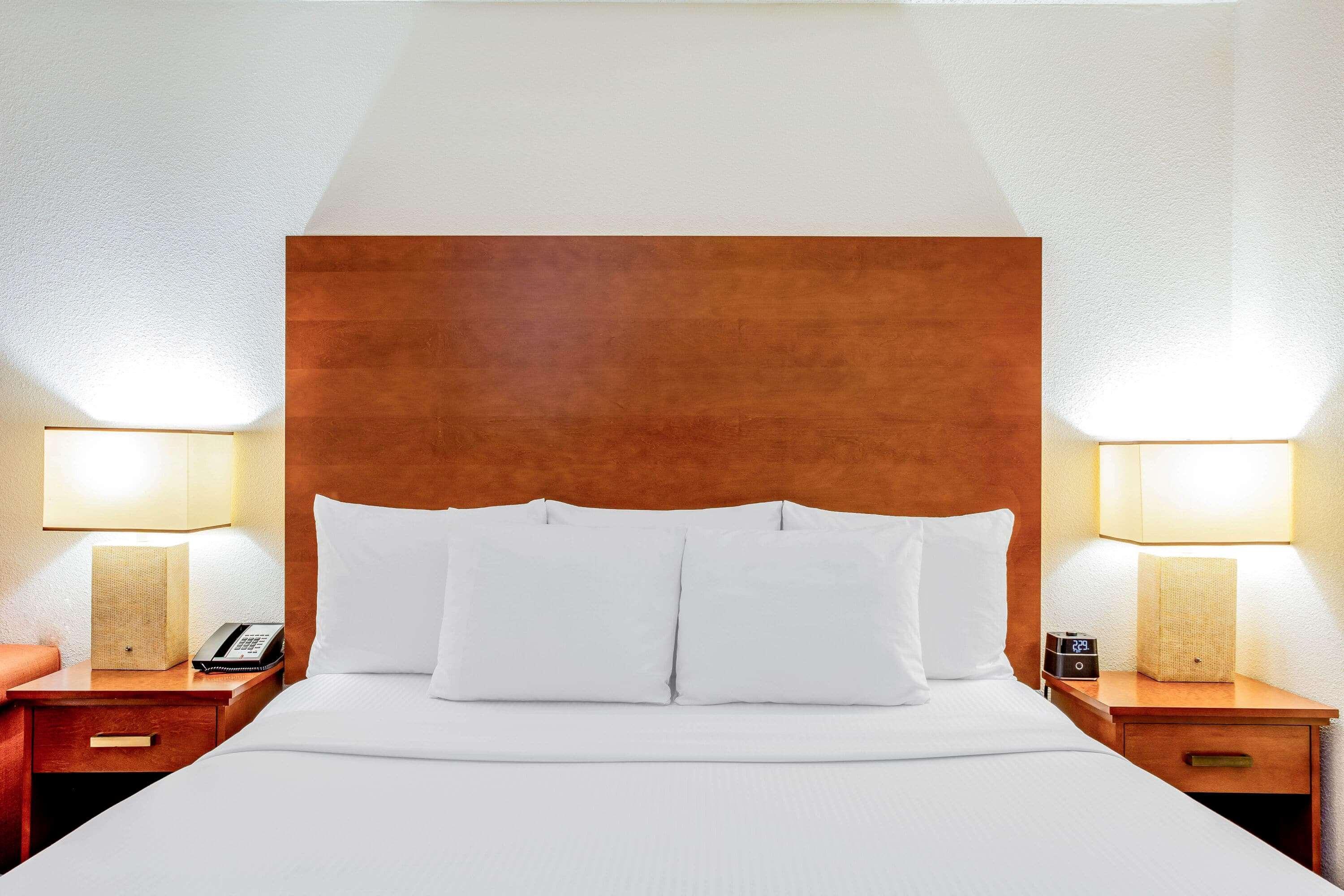 La Quinta By Wyndham Danbury Hotel Ngoại thất bức ảnh